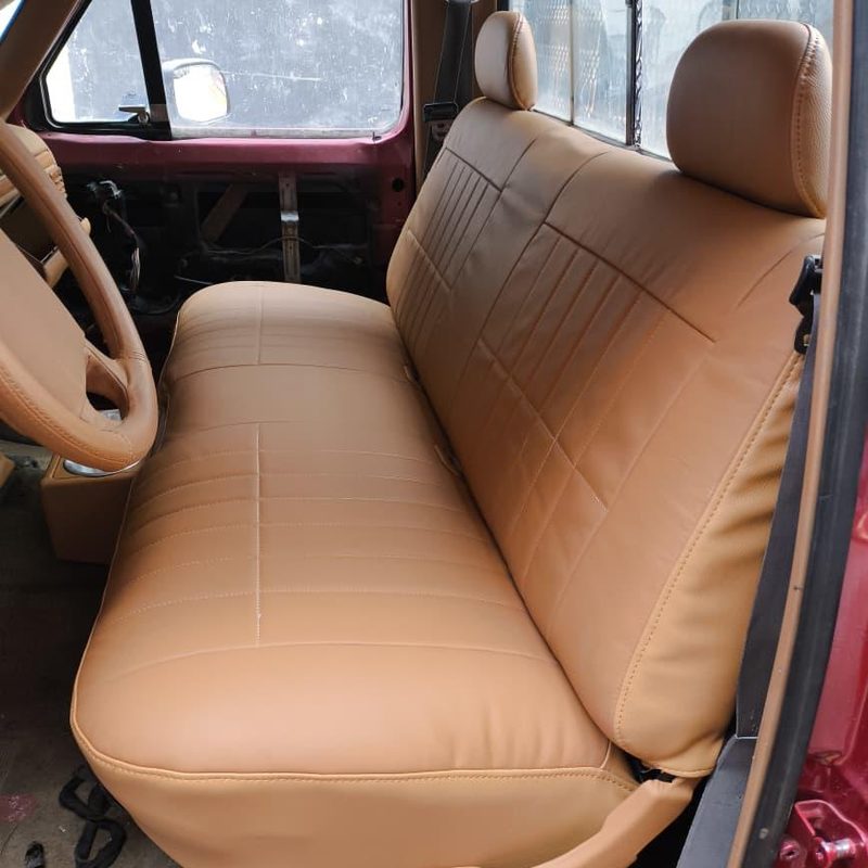 Asiento de camioneta retapizado en piel color camel
